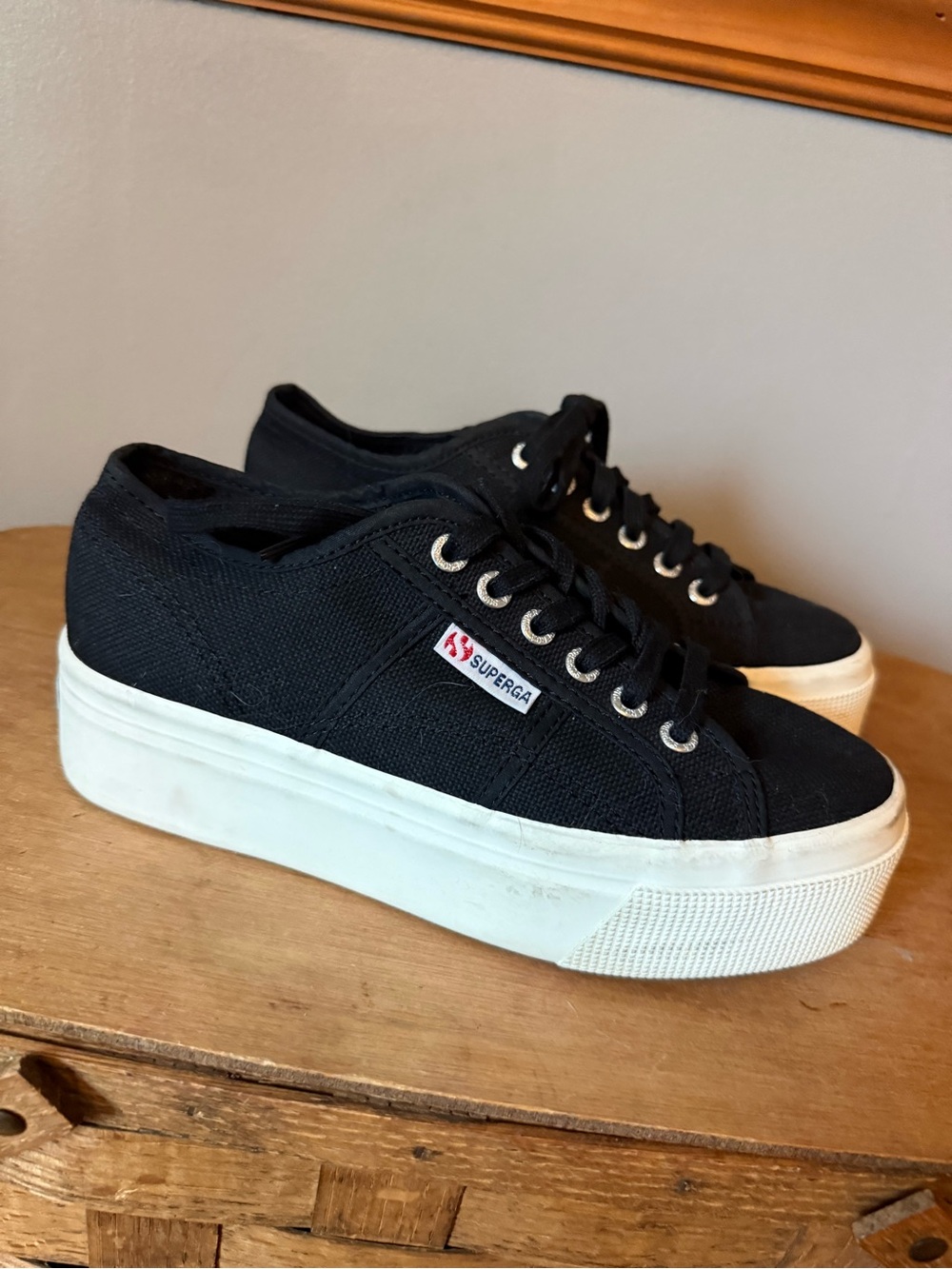 Superga 2750 Cotu Classic Sneakers in the Black/White color combination.38/7.5
